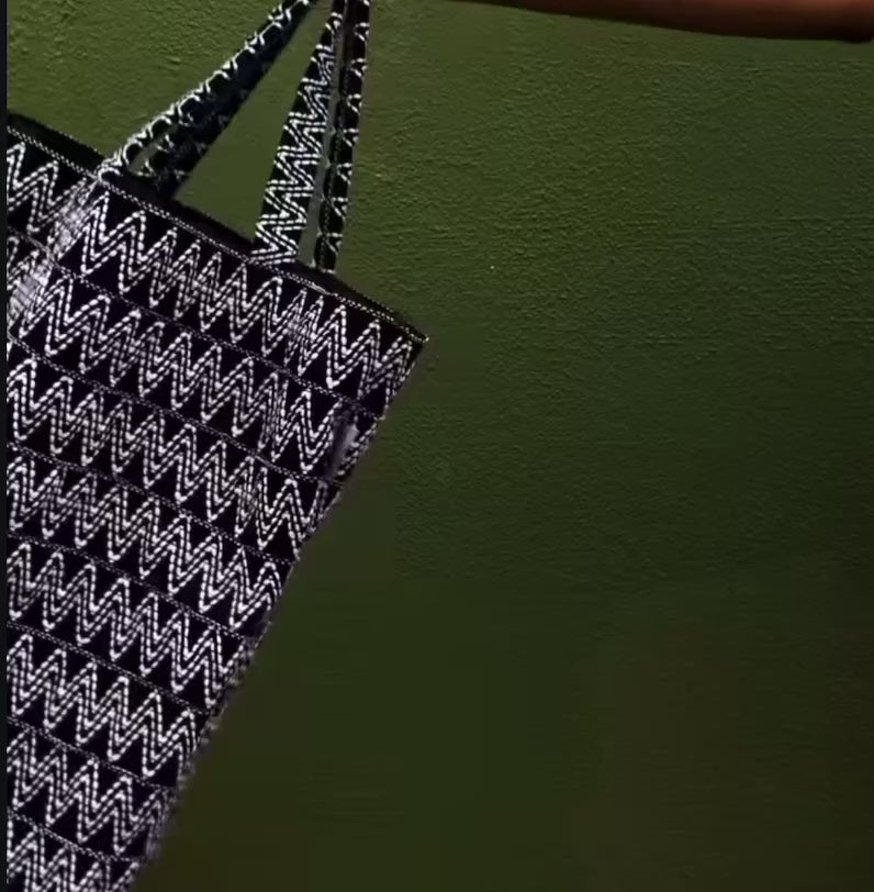 CrZy Tote | Frequency